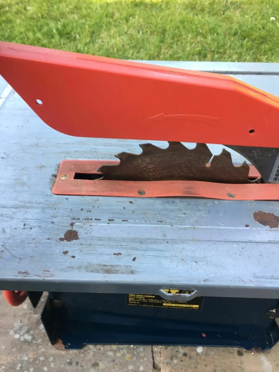 Bench Saw