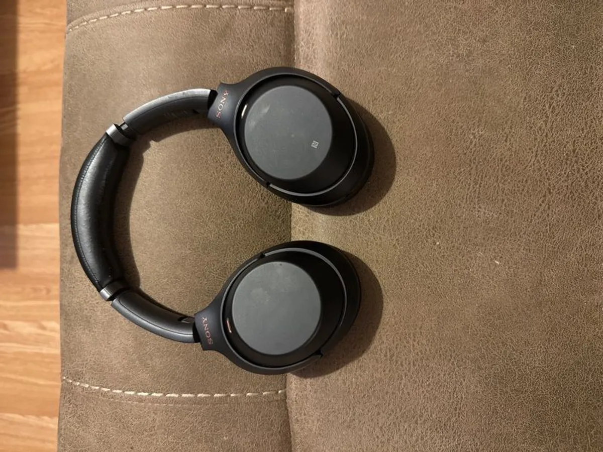 SONY WH-1000XM4 Wireless Bluetooth Noise-Cancelling Headphones - Black - Image 2