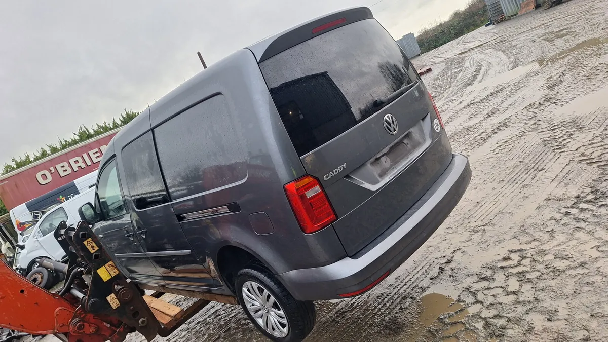 2019 Volkswagen Caddy Maxi Life For Dismantling - Image 2