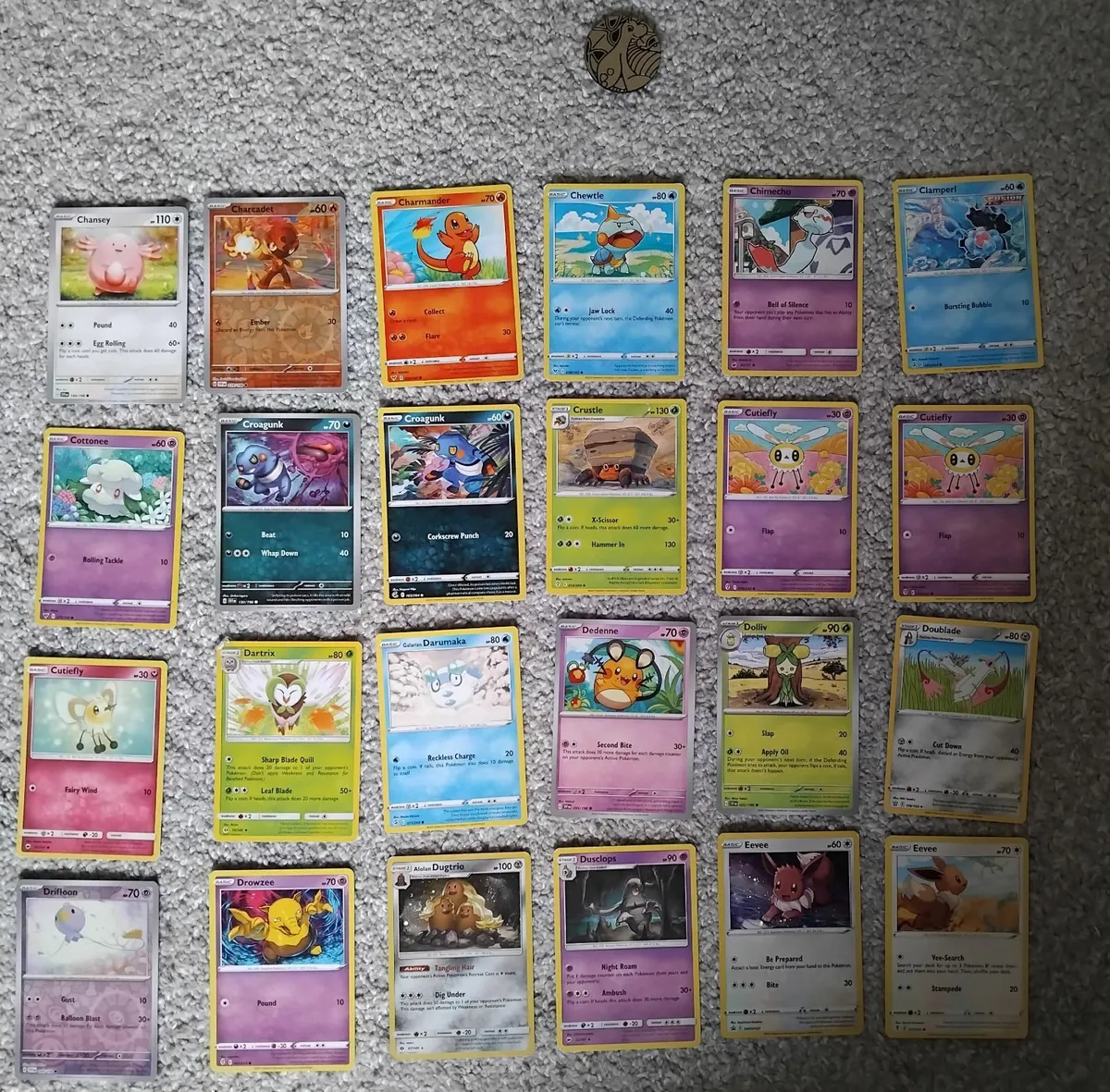 268 Pokemon cards & Charzard coin - Image 2