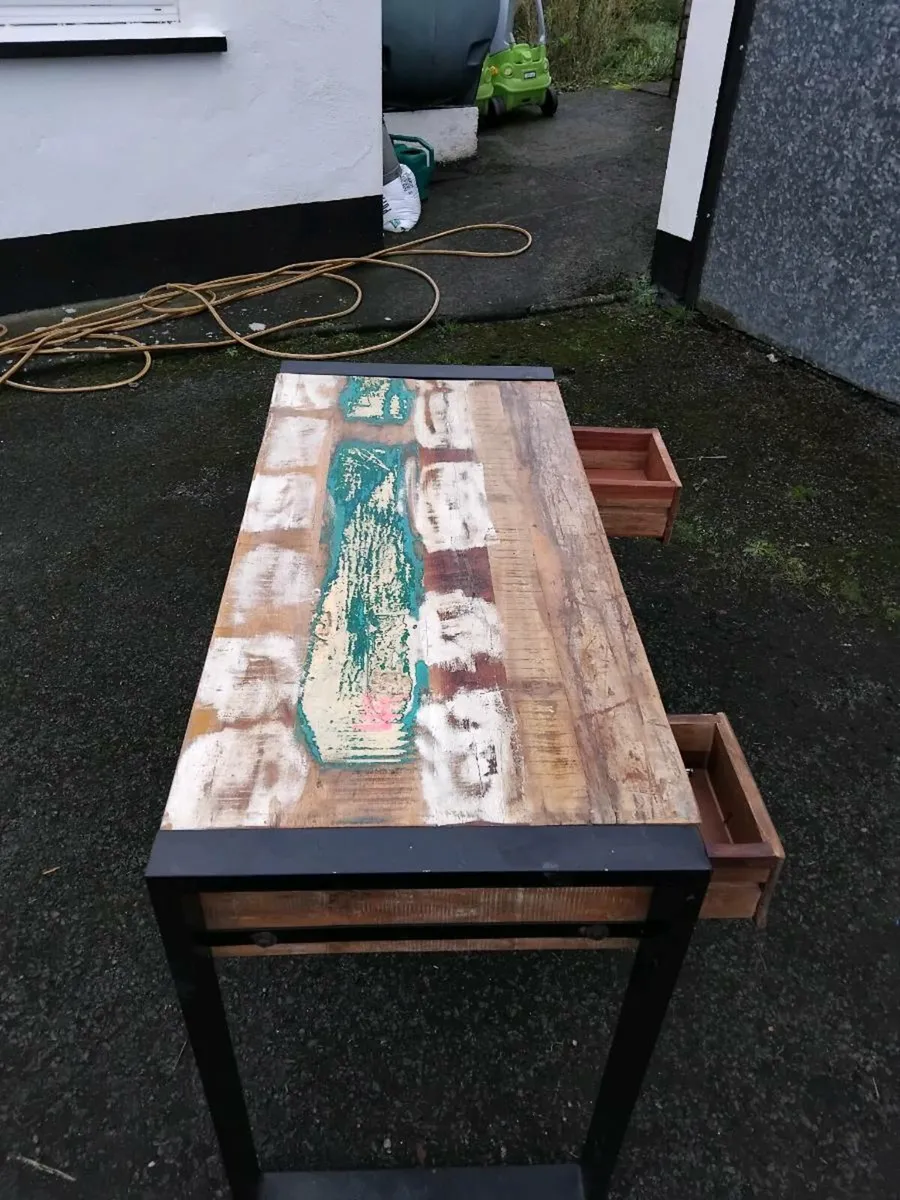 Old school school desks - Image 2