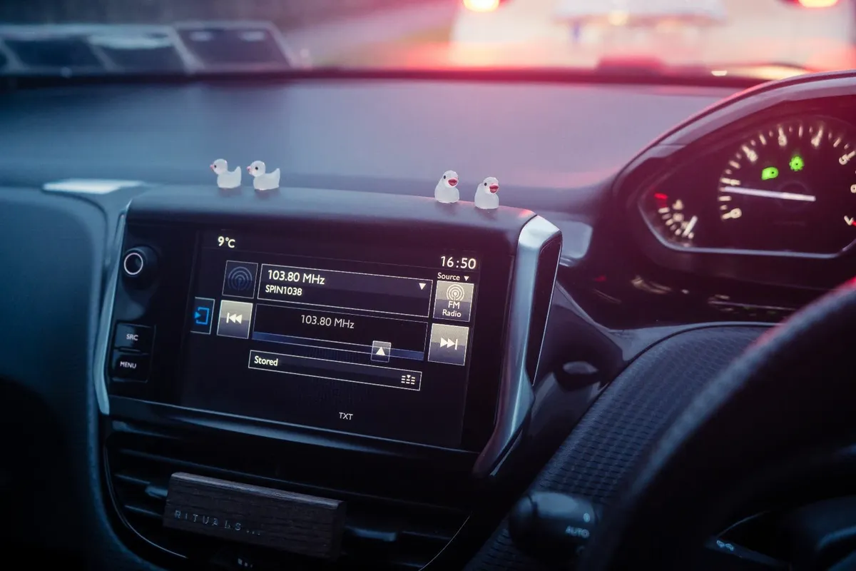 Peugeot 208 2016 - Image 3