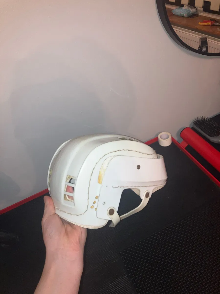 Hurling helmet - Image 2