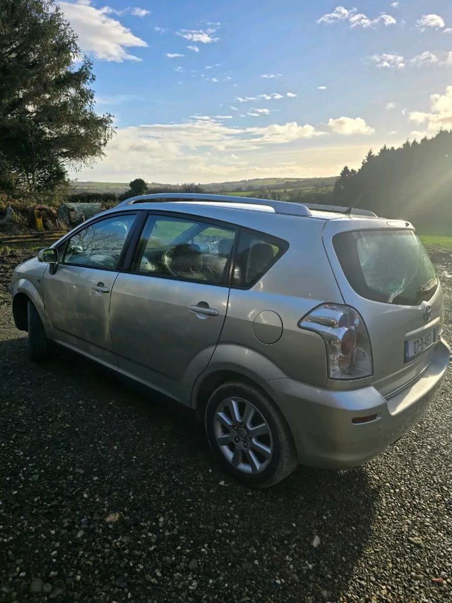 Corolla verso 7 seater - Image 2