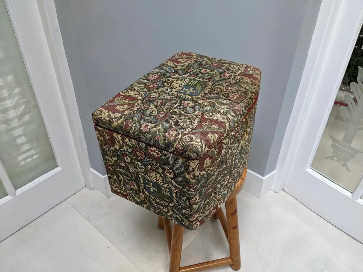 Vintage Sewing Box/Seat - Image 2
