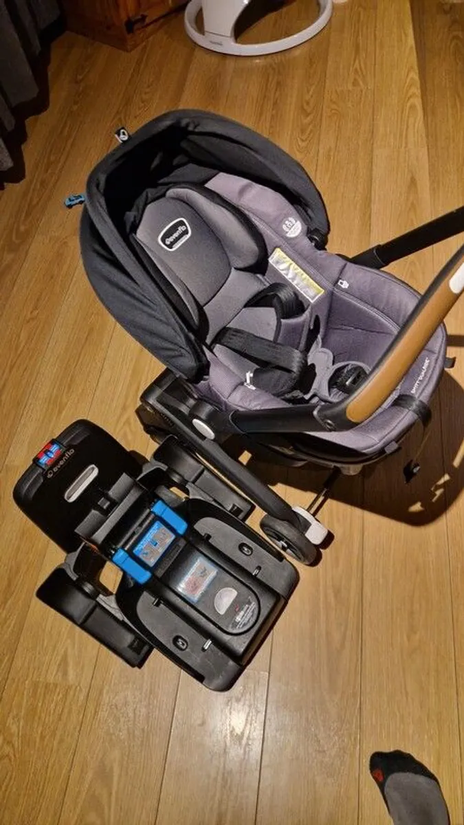 Evenflo 3in1 Stroller - Image 3