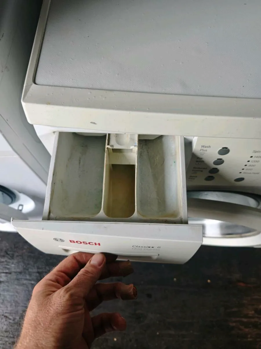 Bosch washing machine 8 kg - Image 3