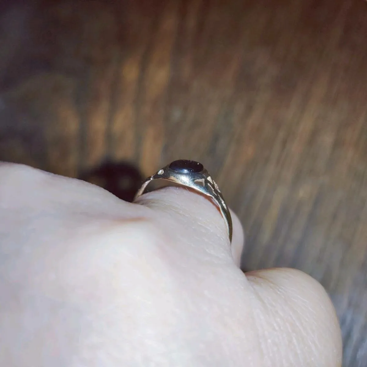 BLACK TRELLIS ONYX, 9CT Gold Vintage Signet Ring ! - Image 4