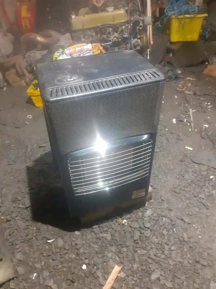 Gas heater - Image 1