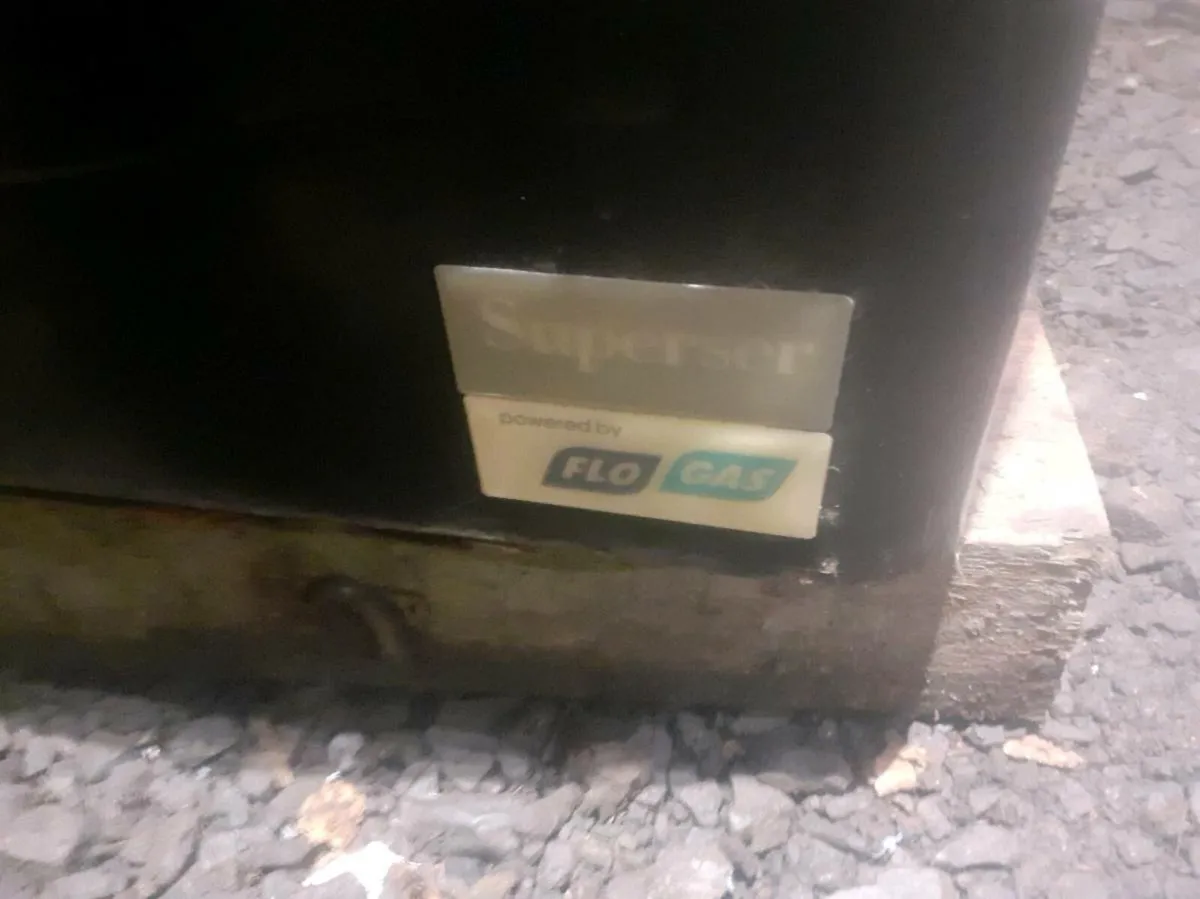 Gas heater - Image 2