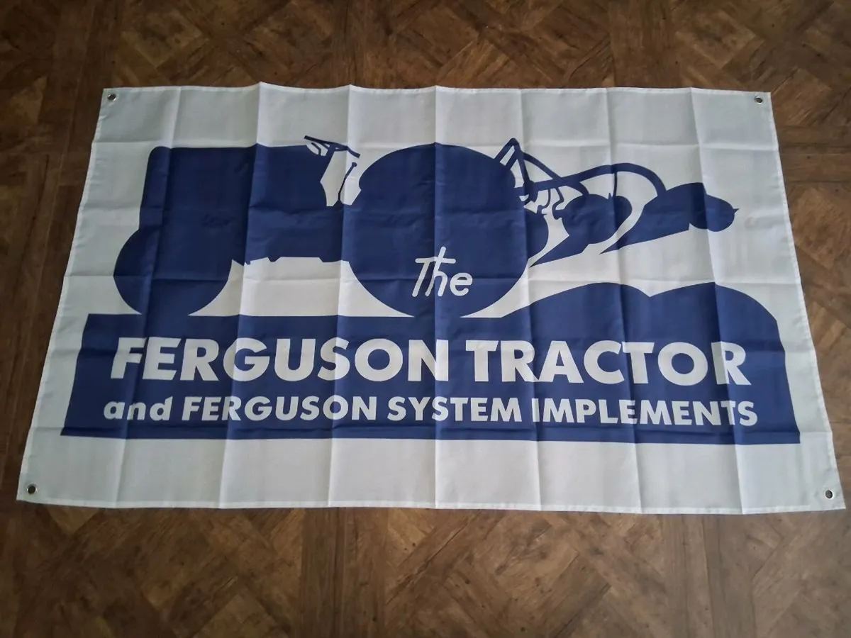 Selection of tractor flags - Image 1