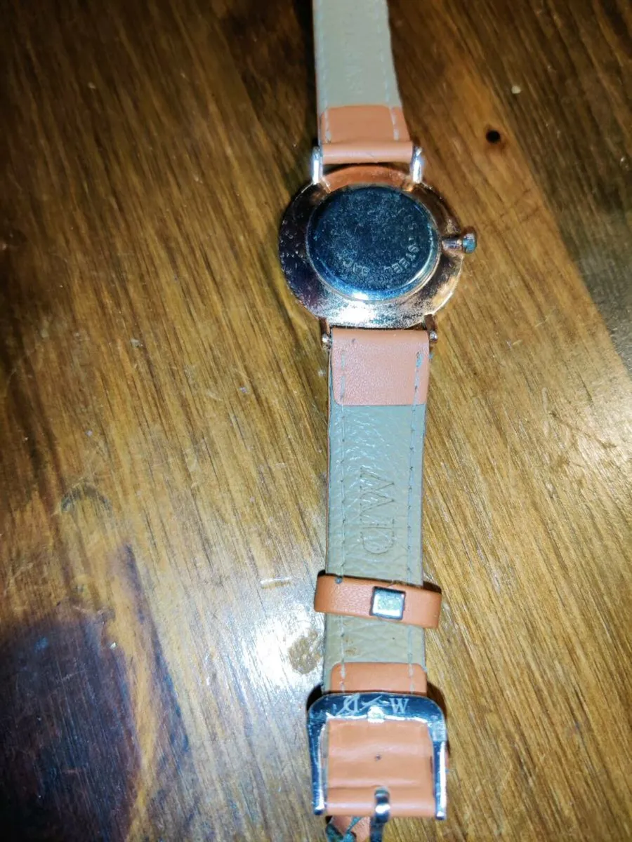 LARGE DANIEL WELLINGTON DESIGNER, New Unisex Watch - Image 4