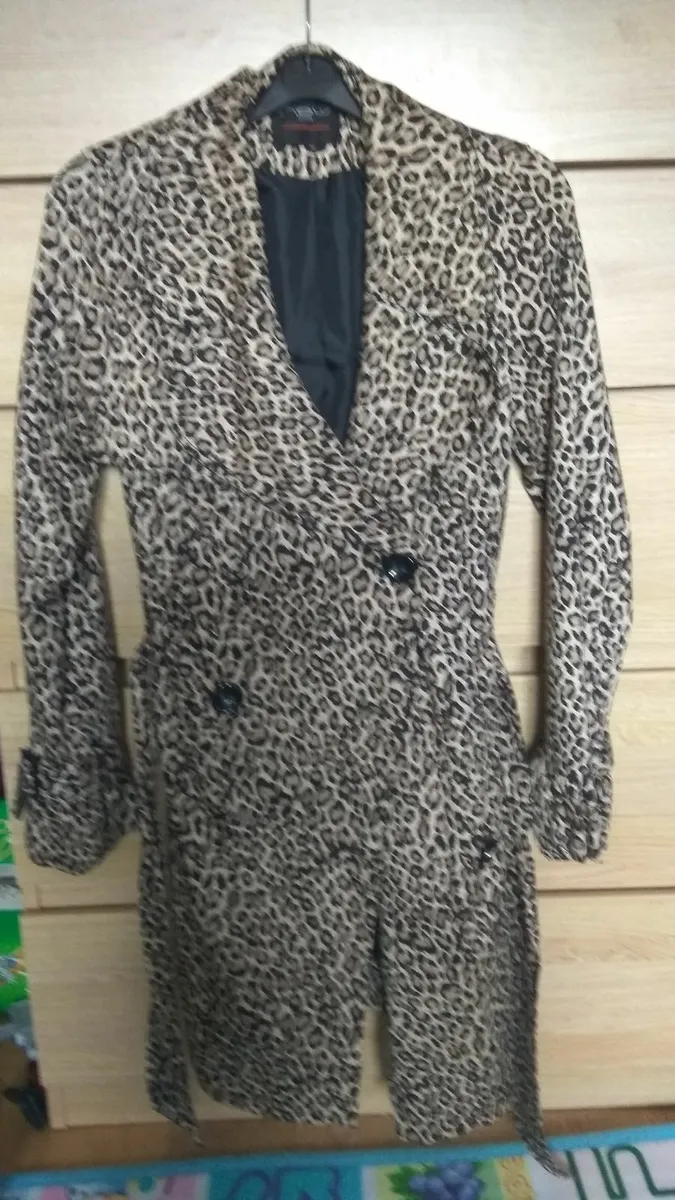 new look animal print coat size 8 worn once - Image 1