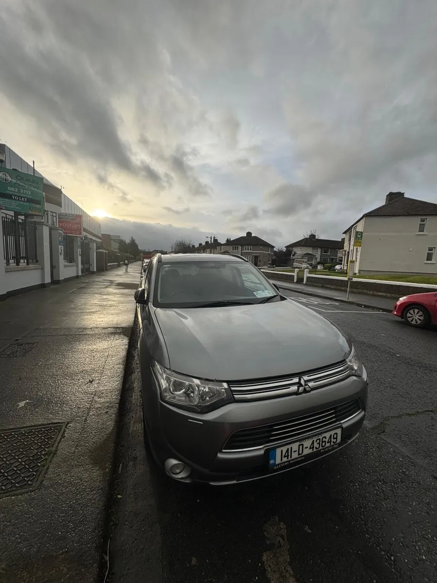 Mistubishi outlander 2014 nct 07/2026 c descriptio - Image 1