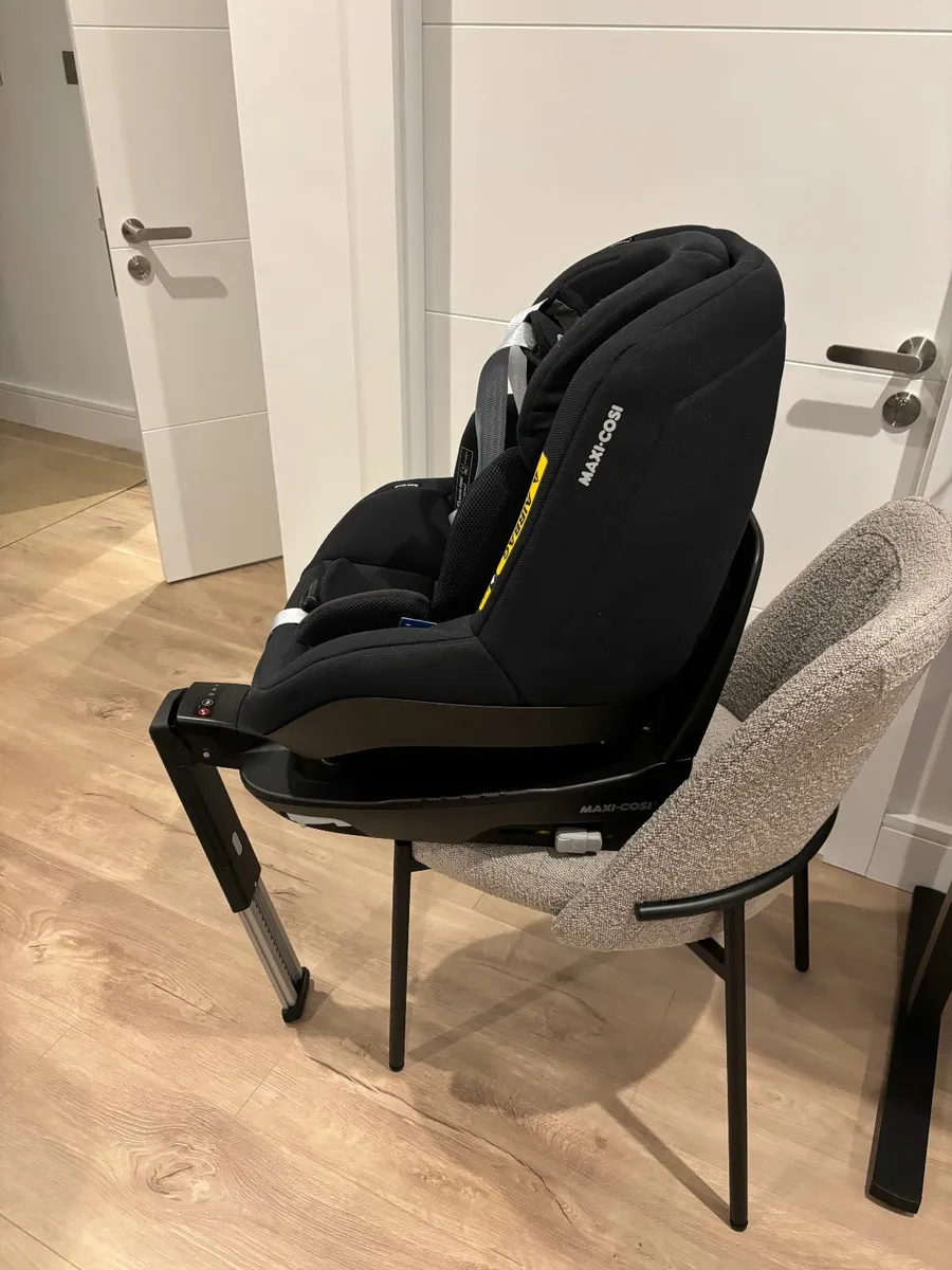Maxi-Cosi Pearl Pro2 i-Size (NEW) + ISOFIX Base - Image 3
