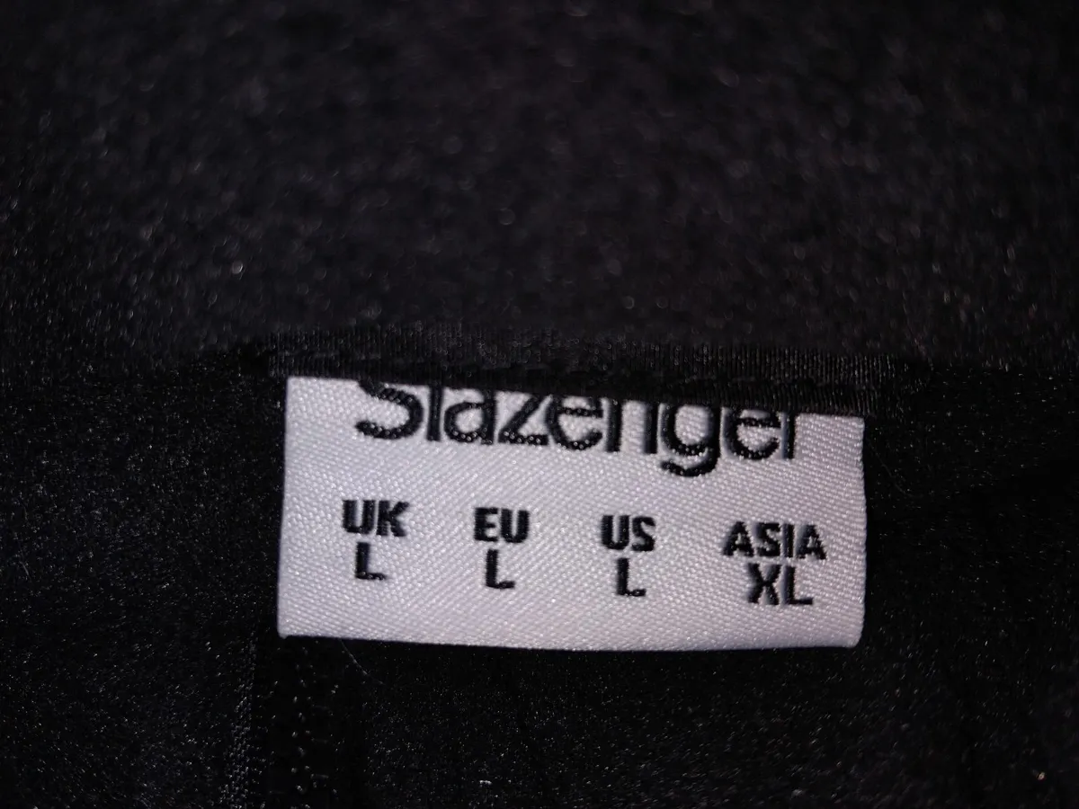Brand New Slazenger Mens Weather Jacket with hood. - Image 2