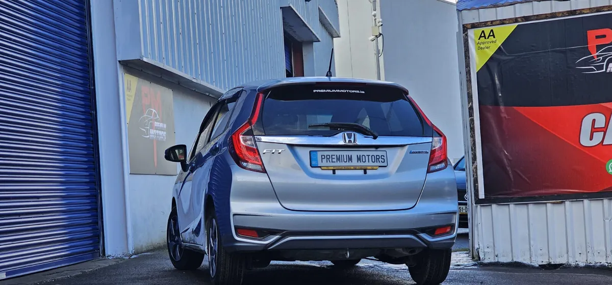 Honda Fit Hybrid - Image 4