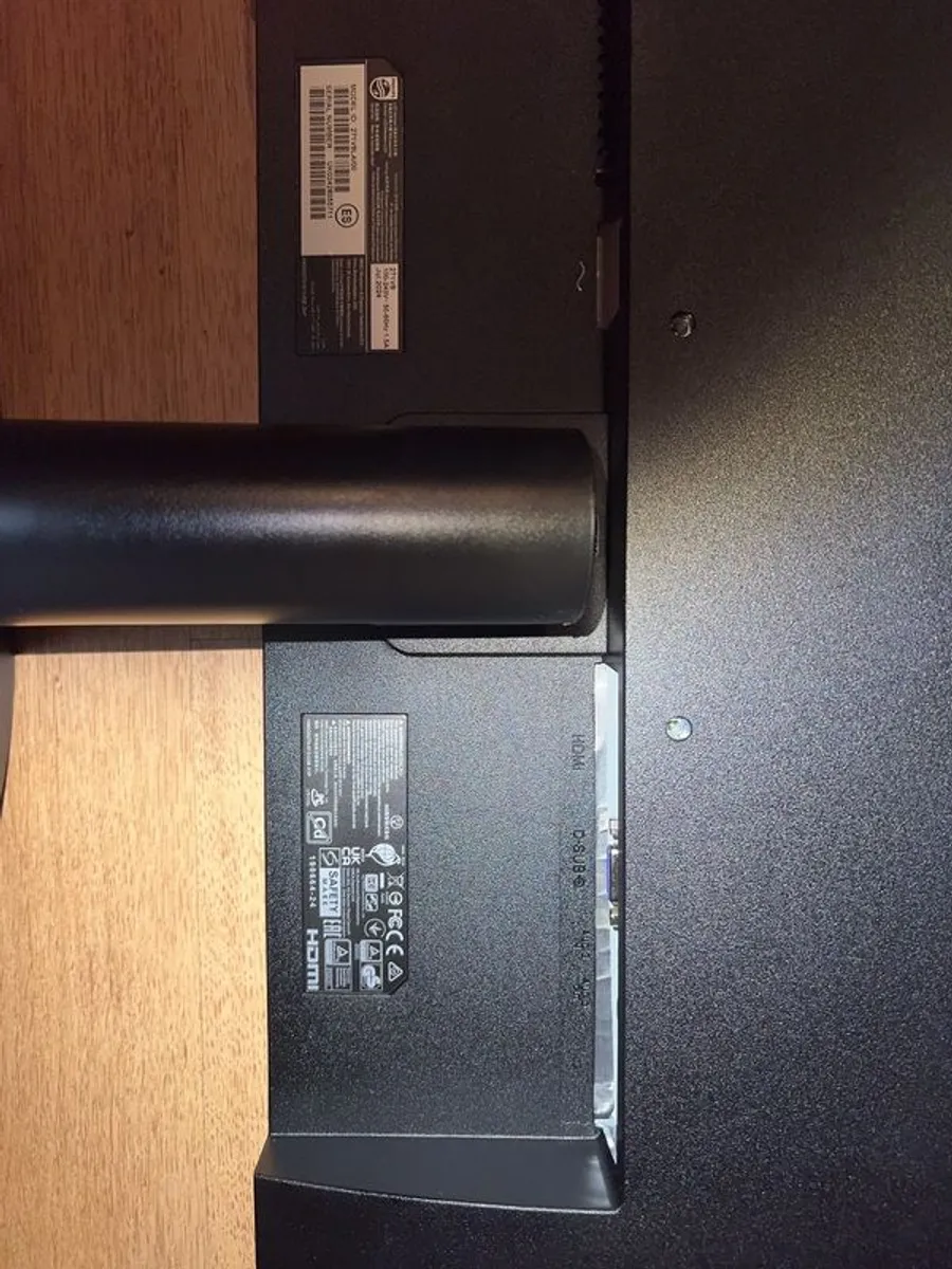 Phillips 27-Inch Monitor - Image 4