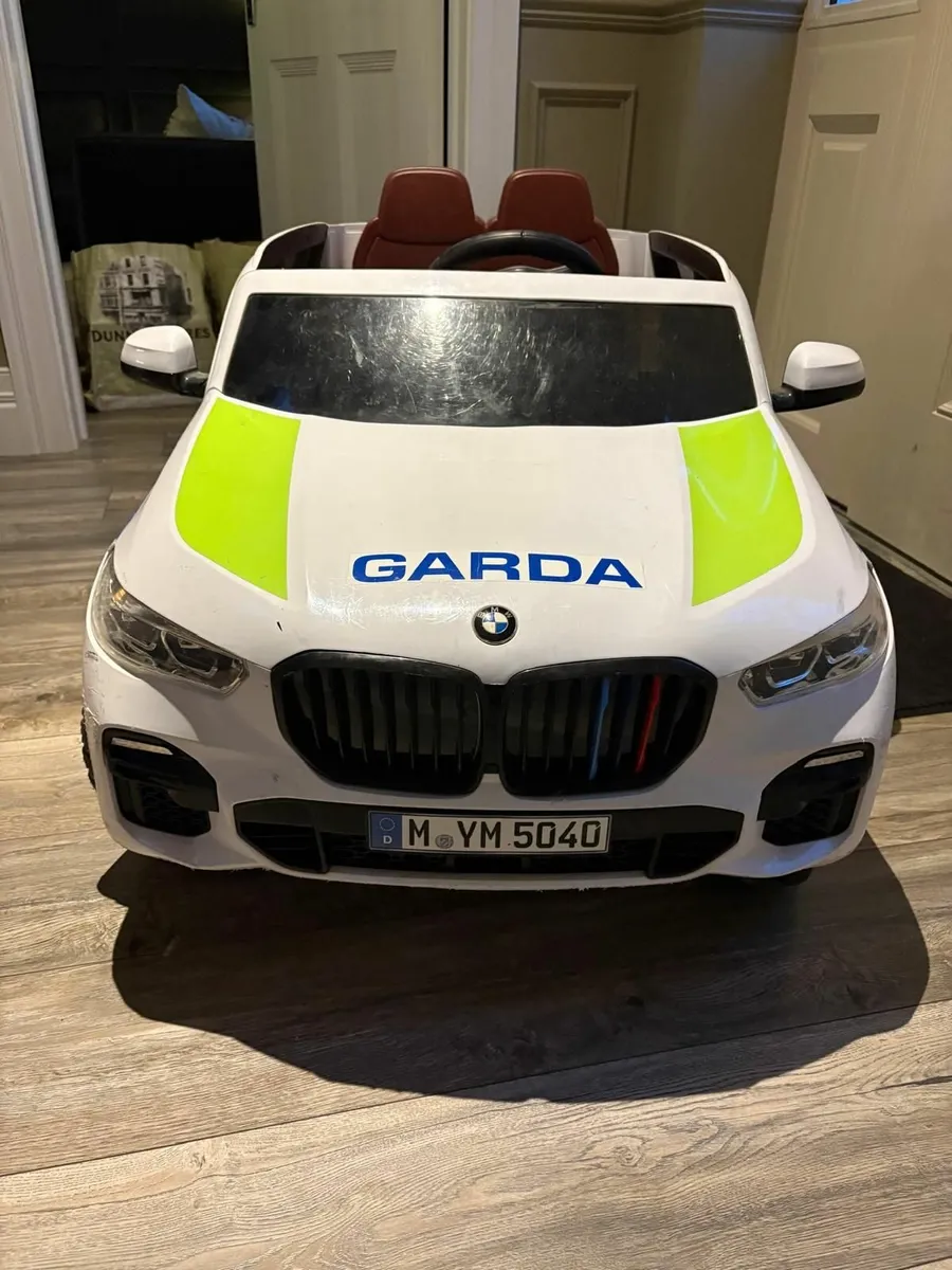 Child's Electric Garda Car - Image 1