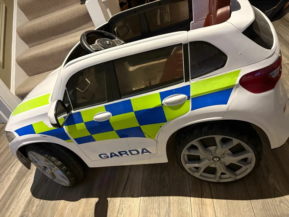Child's Electric Garda Car - Image 2