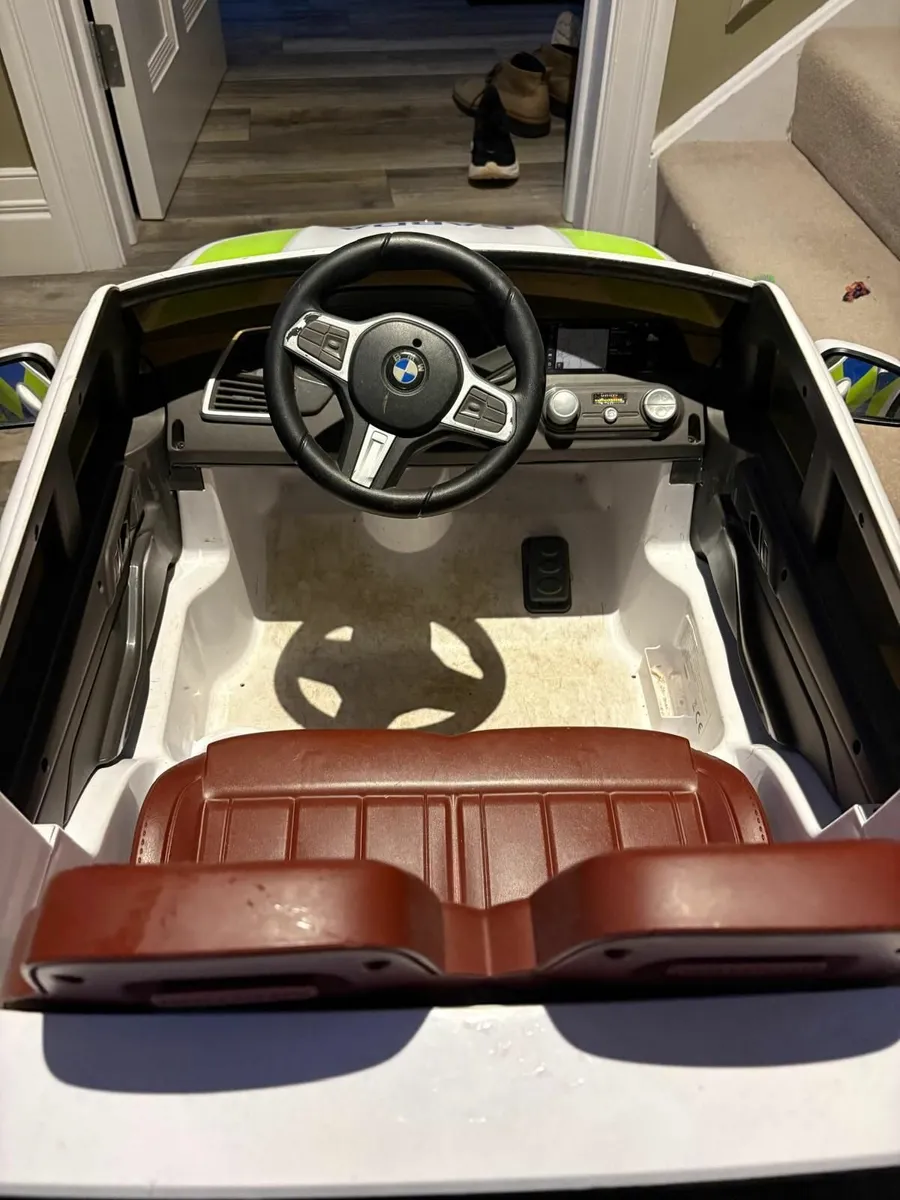 Child's Electric Garda Car - Image 3