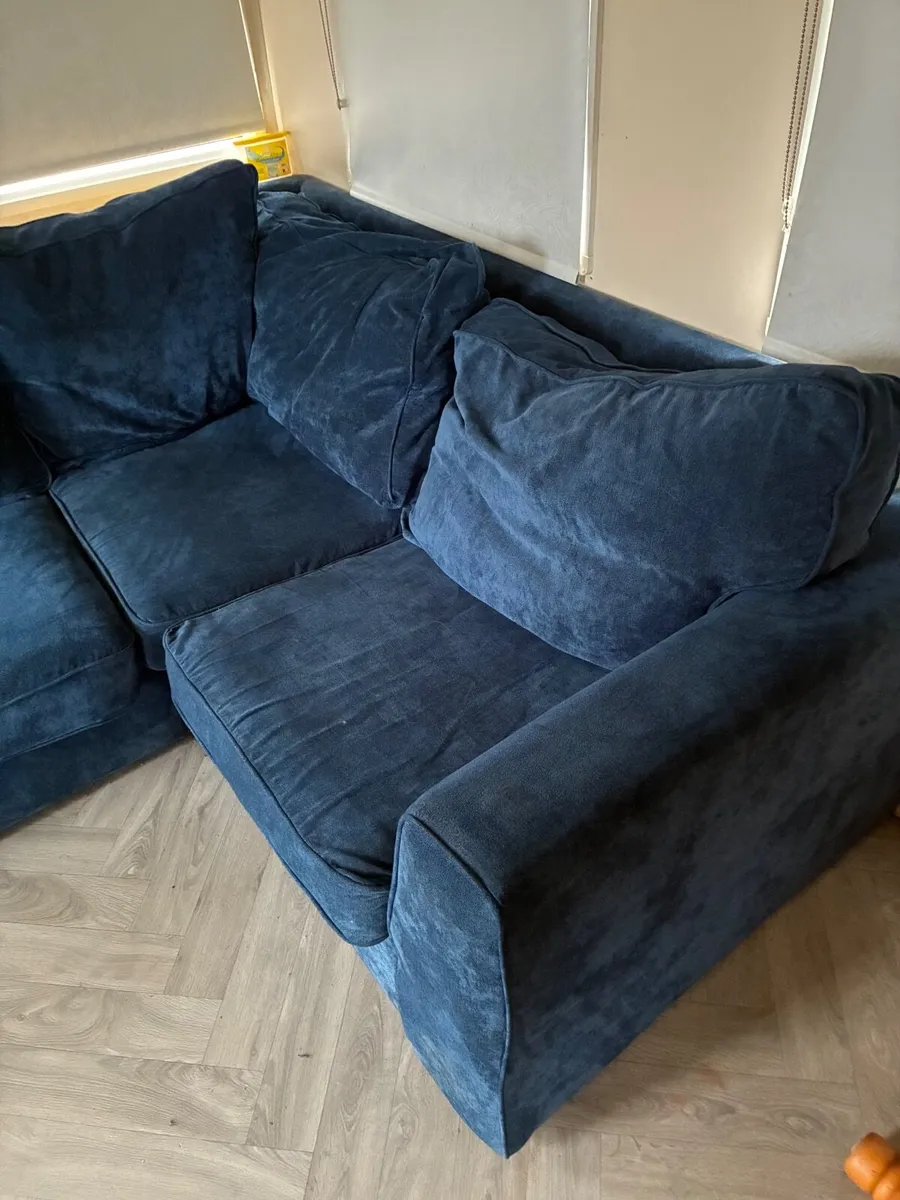 Sectional couch - Image 3