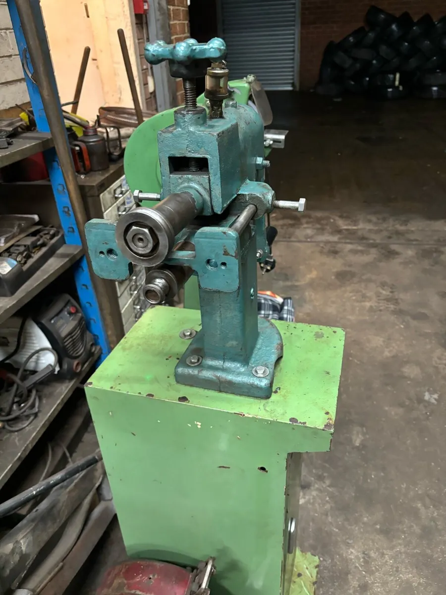 Edwards bead roller  wager  on stand - Image 2