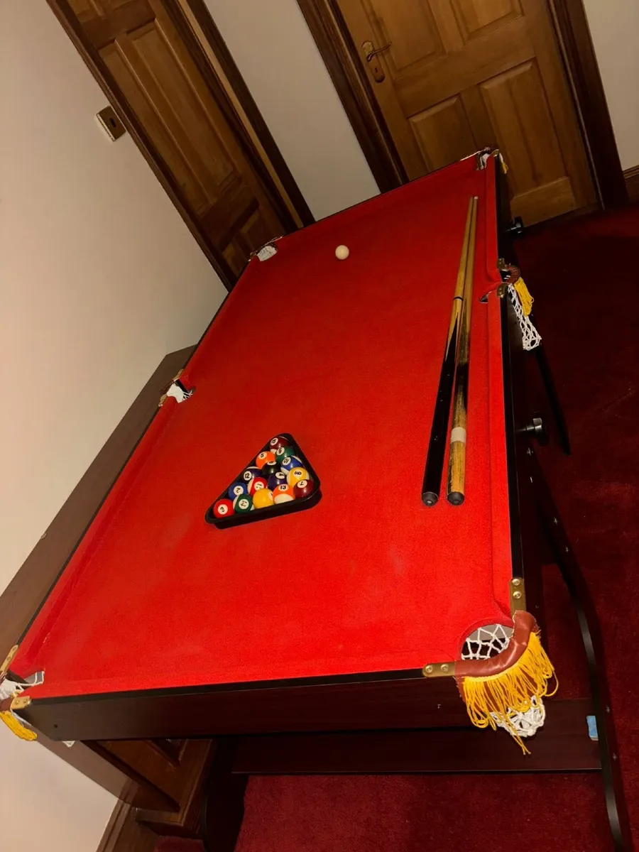 Pool table - Image 2