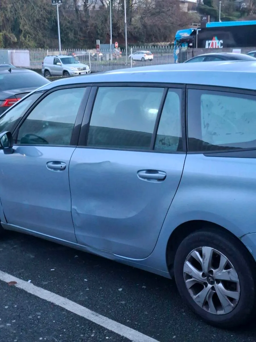 152. Citrron C4 - Image 4