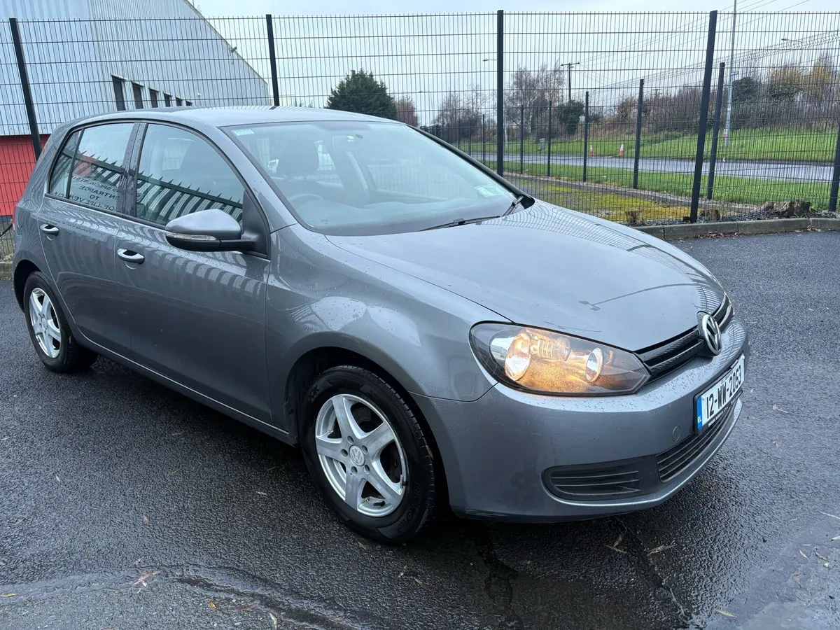 2012 Volkswagen Golf 1.6 - Image 1