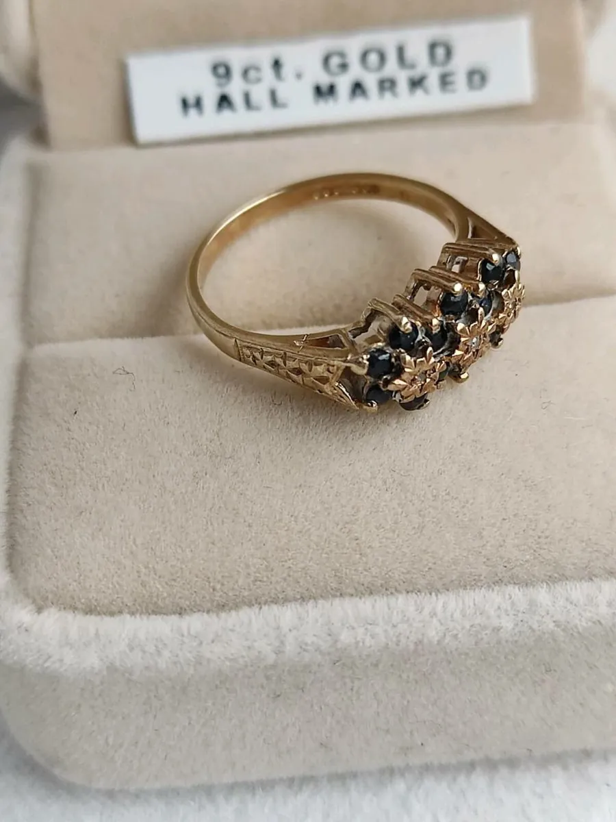Vintage 9 CT Gold Diamond Sapphire ring, 1975 - Image 2
