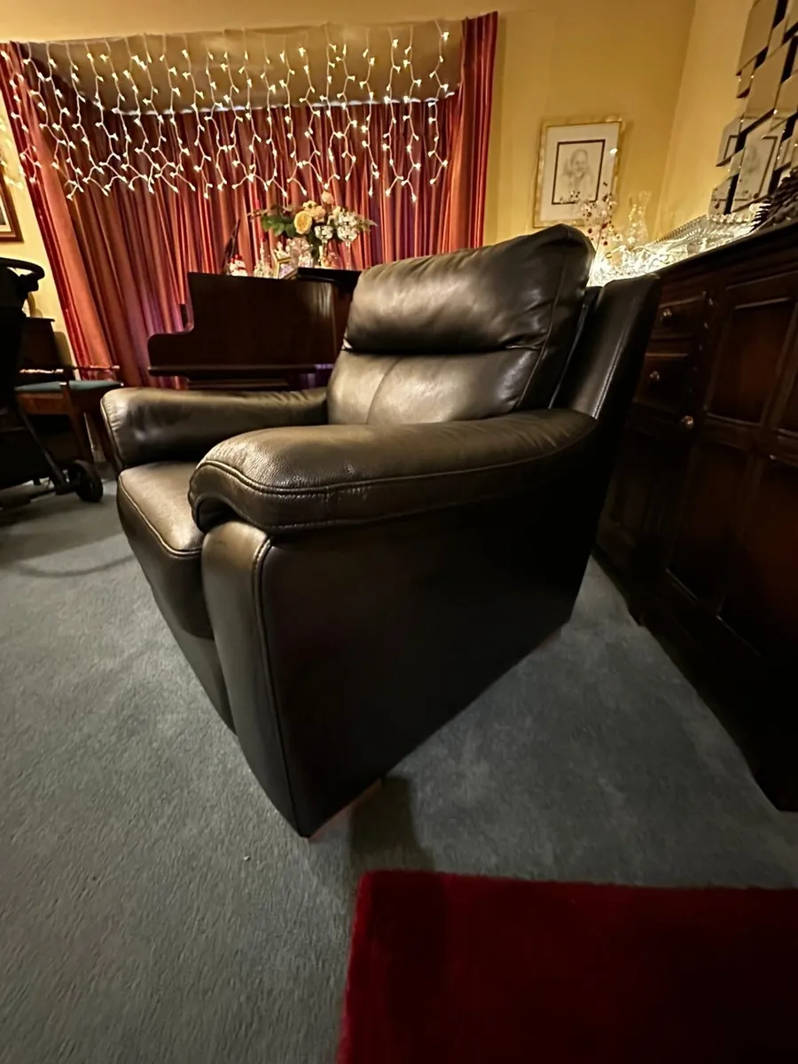 Reclining Arm Chair & foot rest - Image 4