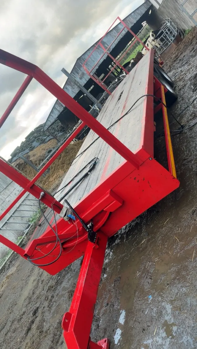 Bale trailer - Image 2