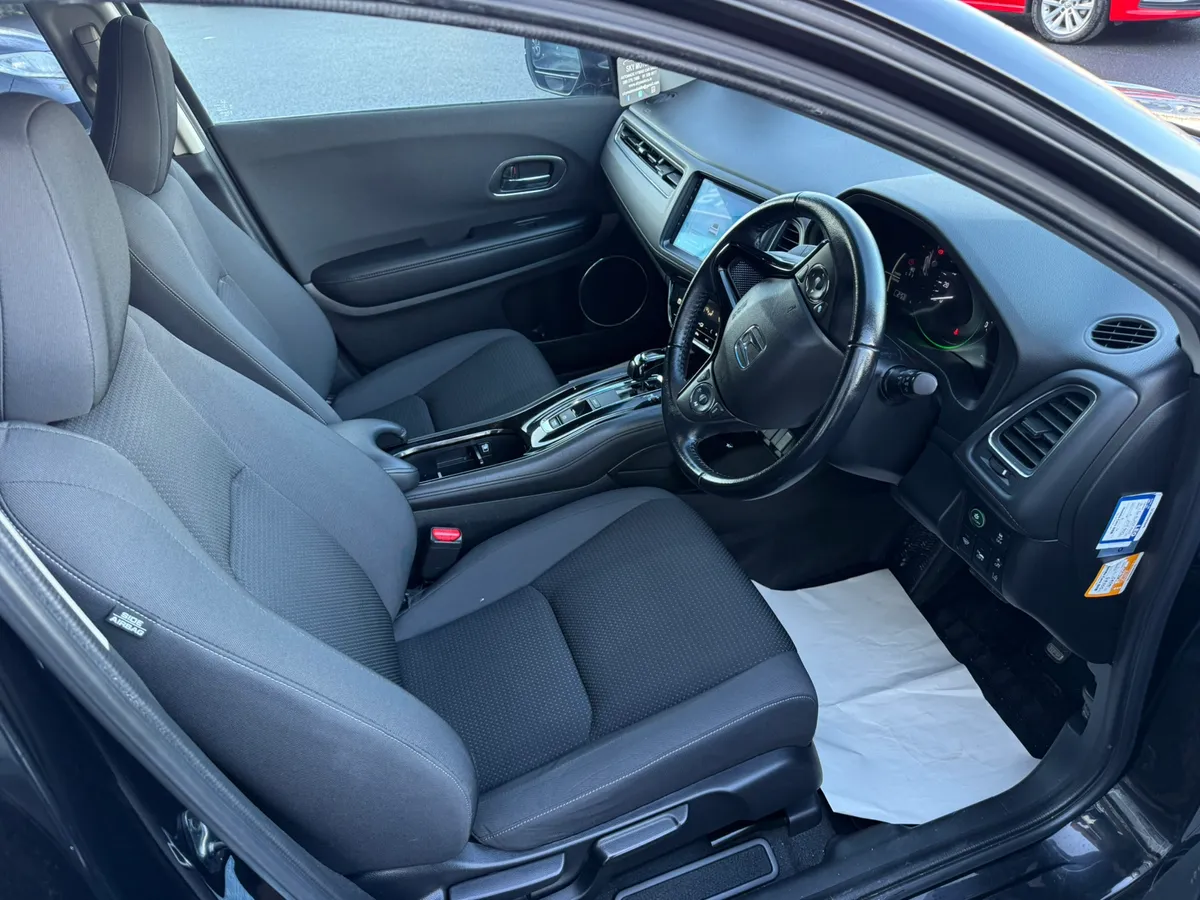 2019 Honda HRV(vezel)1.5 Hybrid Auto,immaculate - Image 4