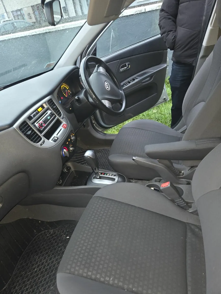 Kia Rio 2007 - Image 4