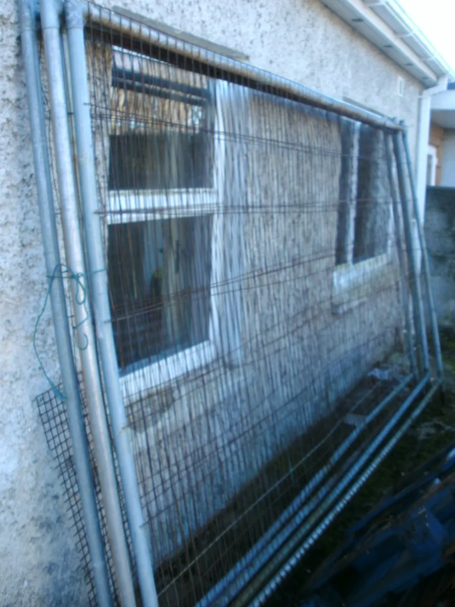 4 site fencing, security fencing,  pet run - Image 2