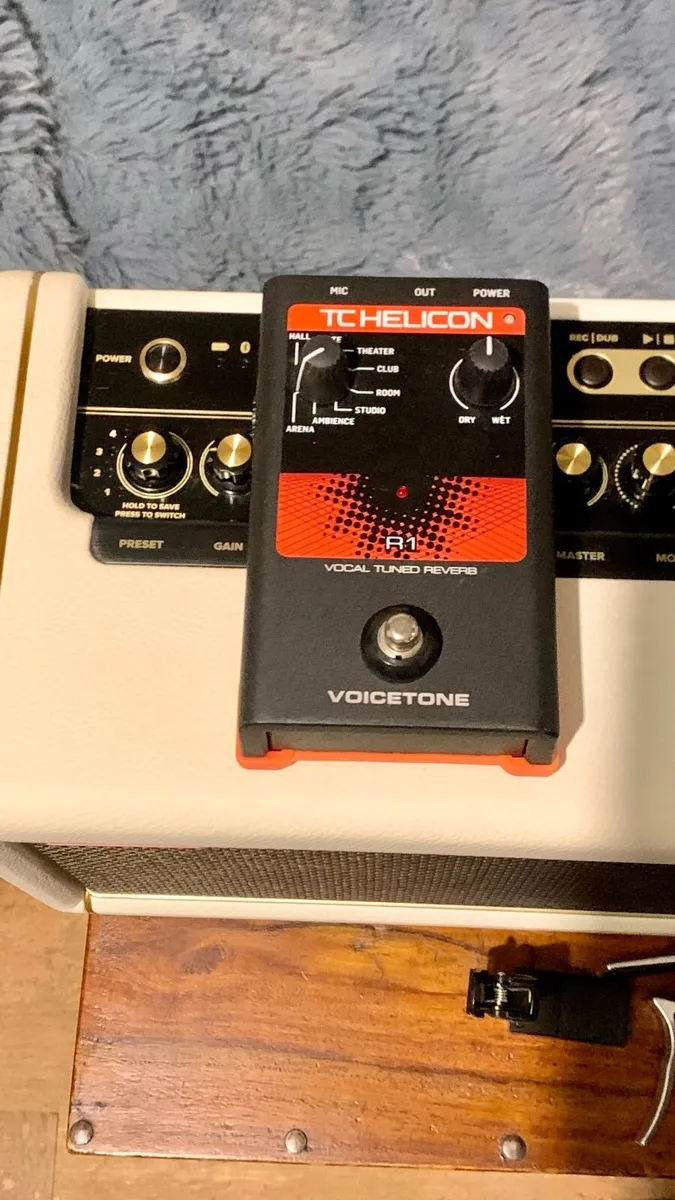 TC Helicon R1 vocal processor pedal - Image 2