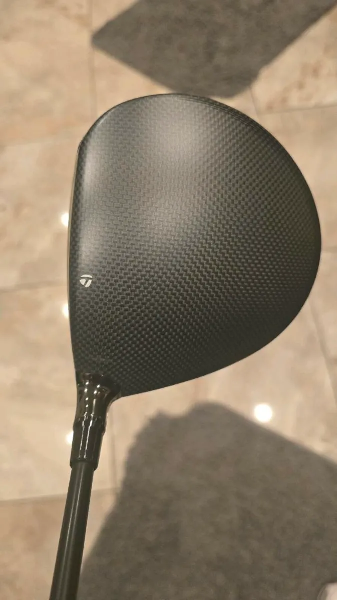 Taylormade Qi35 Driver - Image 2