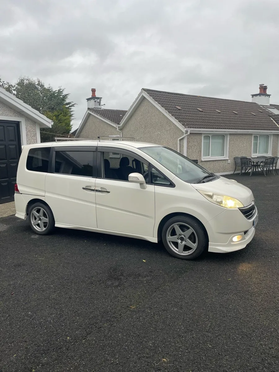 Honda Stepwagon NCT 12/26 - Image 2