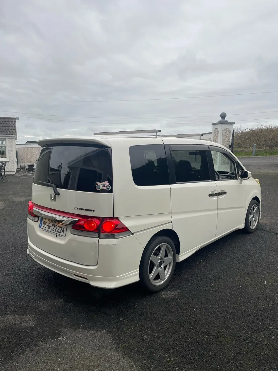 Honda Stepwagon NCT 12/26 - Image 3