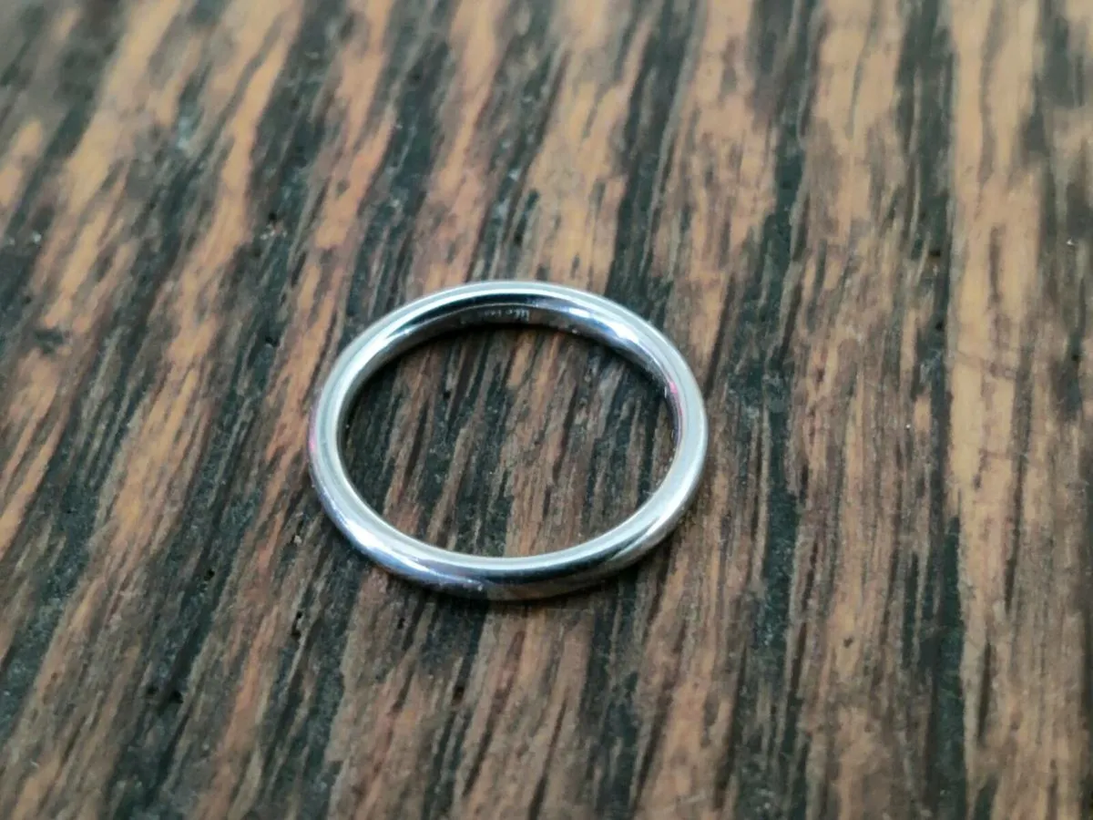 THICK D-SHAPED WEDDING, 950 Platinum New Ring ! - Image 2