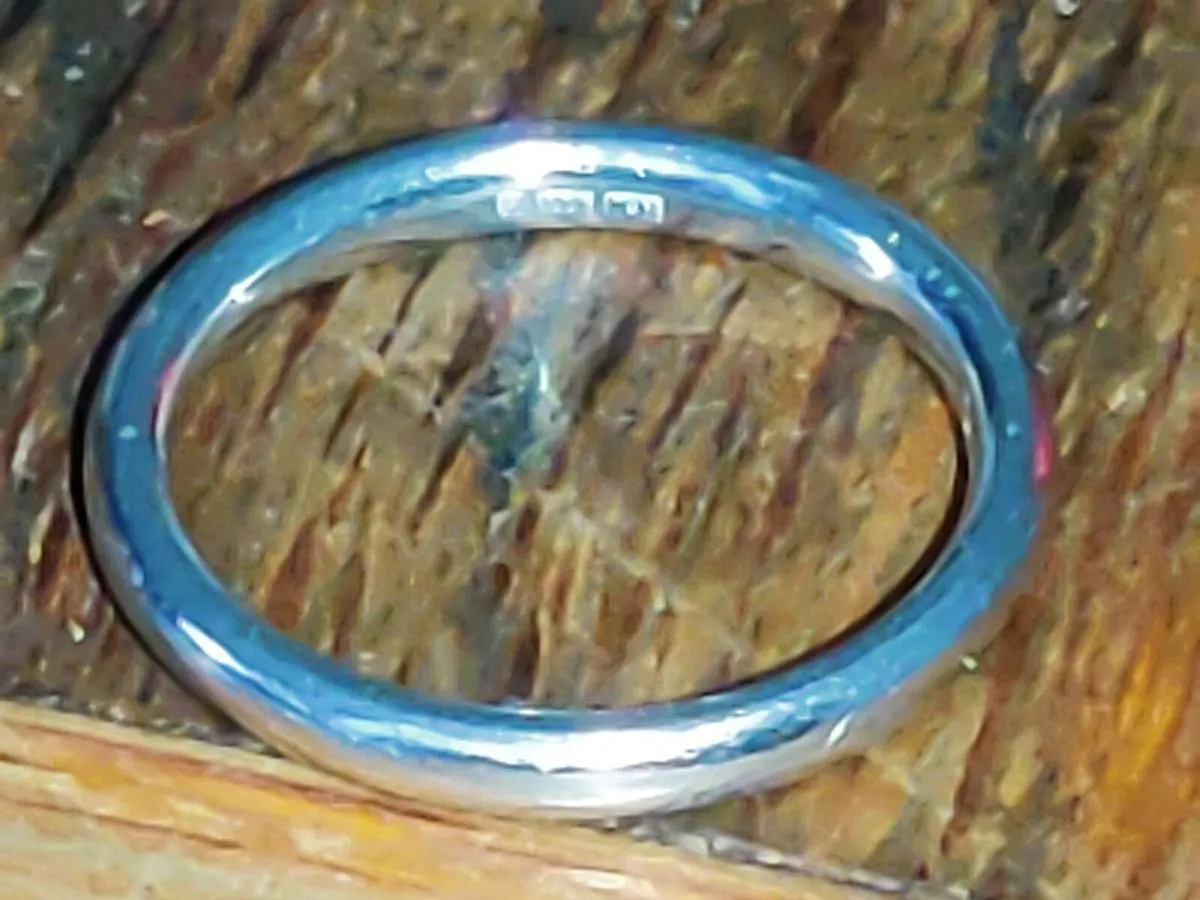 THICK D-SHAPED WEDDING, 950 Platinum New Ring ! - Image 1