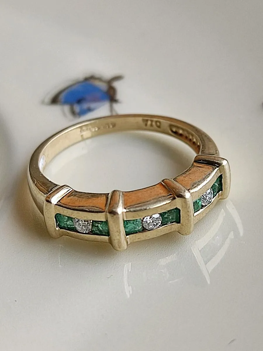 9 CT Gold Diamonds Emerald ring - Image 2