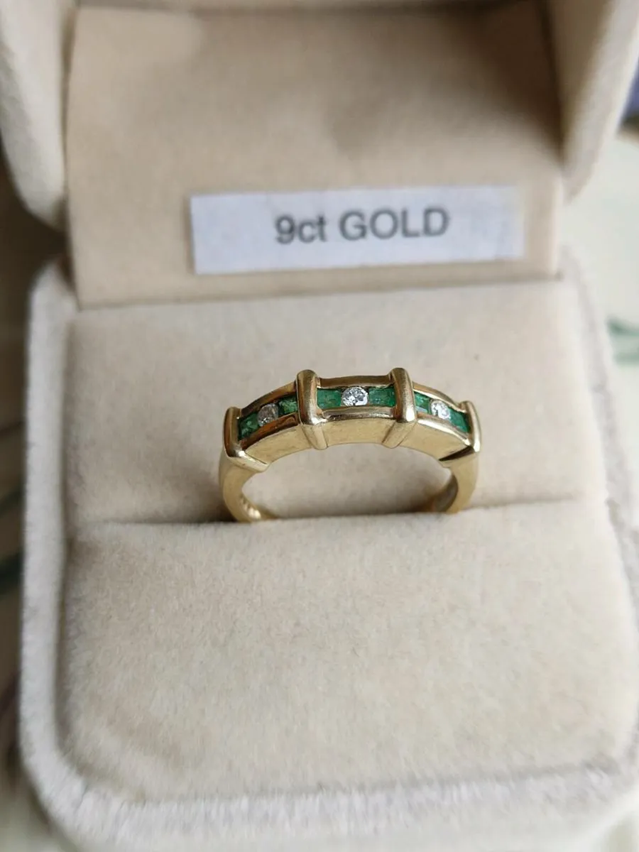 9 CT Gold Diamonds Emerald ring - Image 3