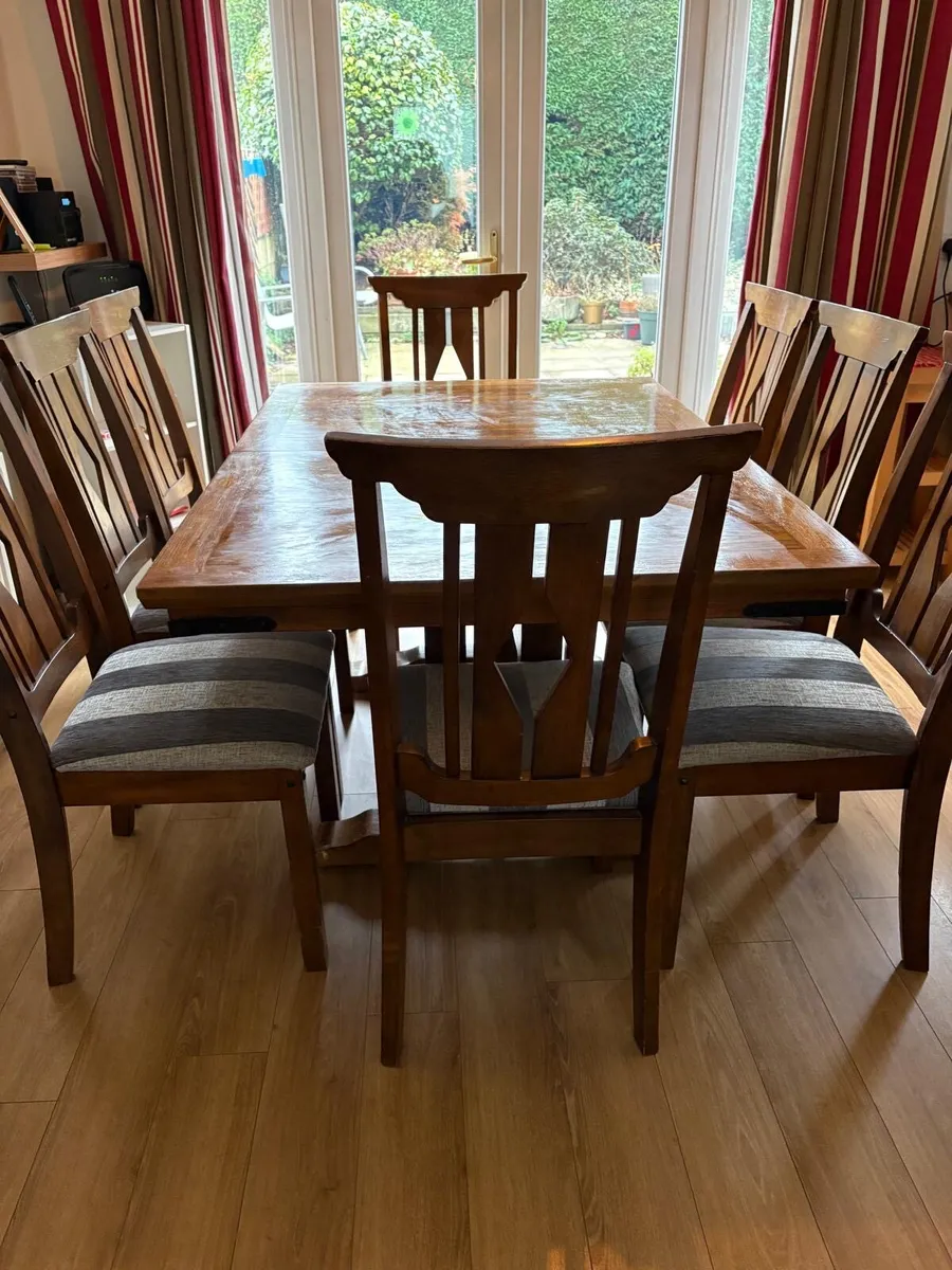 Dining table and chairs set - Image 3