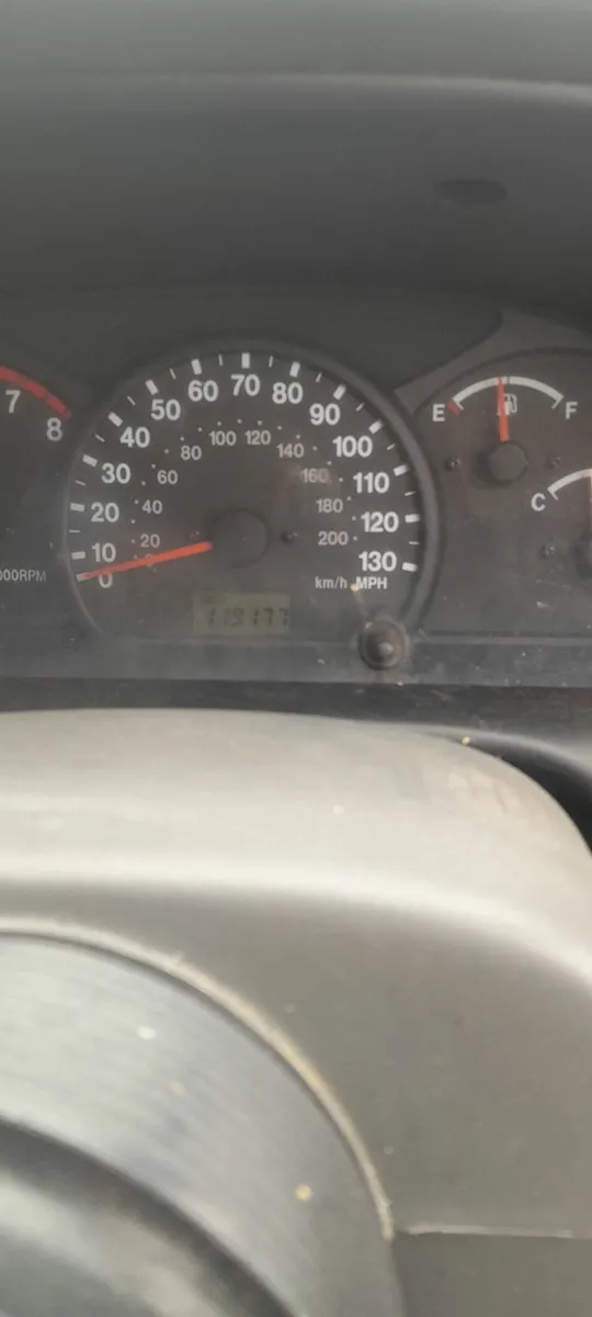 Suzuki Grand Vitara 2002 - Image 3