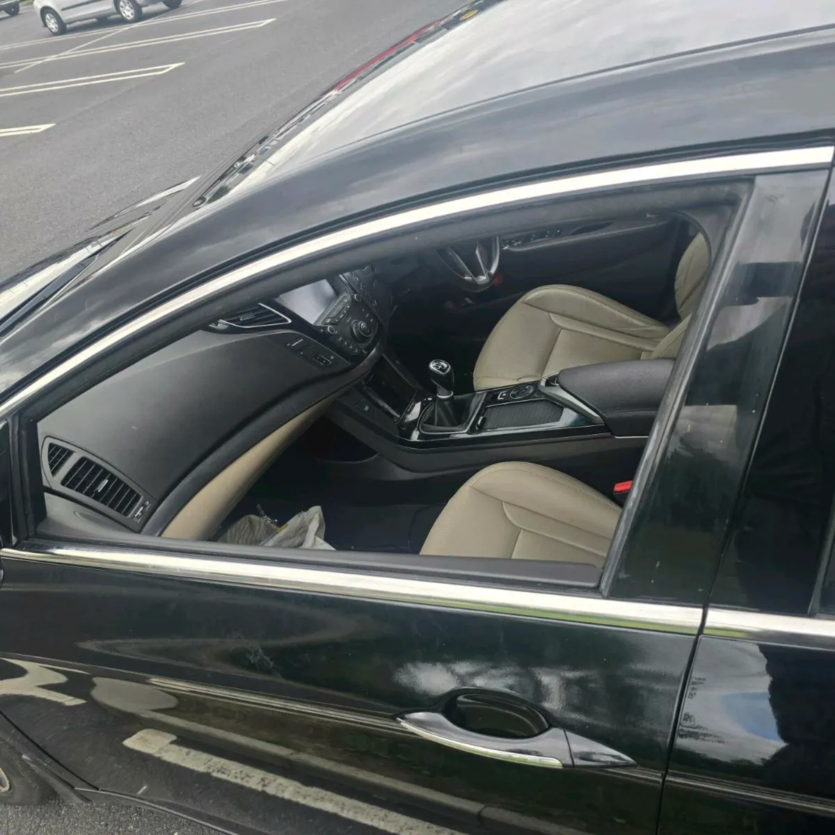 HYUNDAI i40 - Image 4