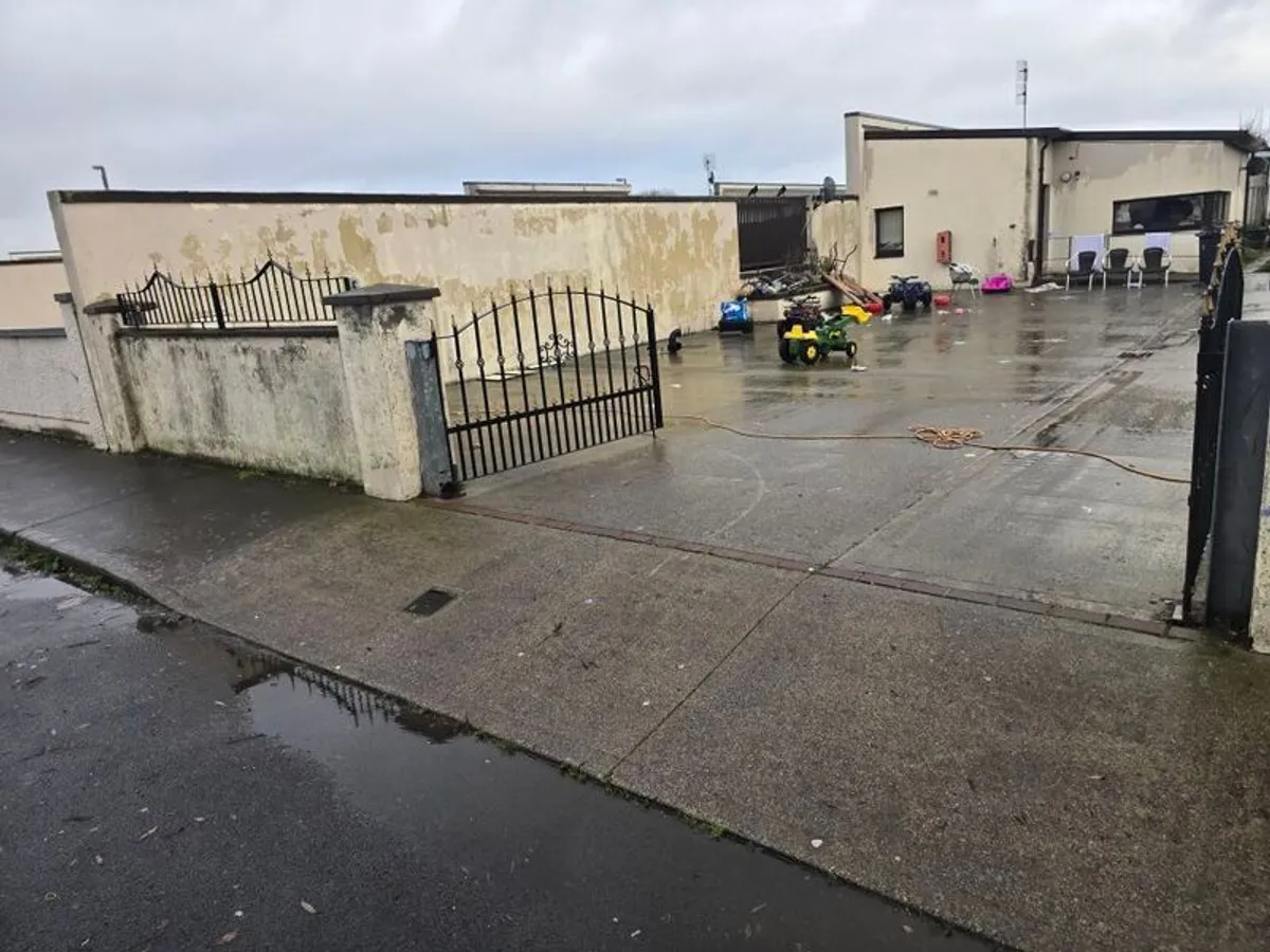 driveway gates and wall gates - Image 2