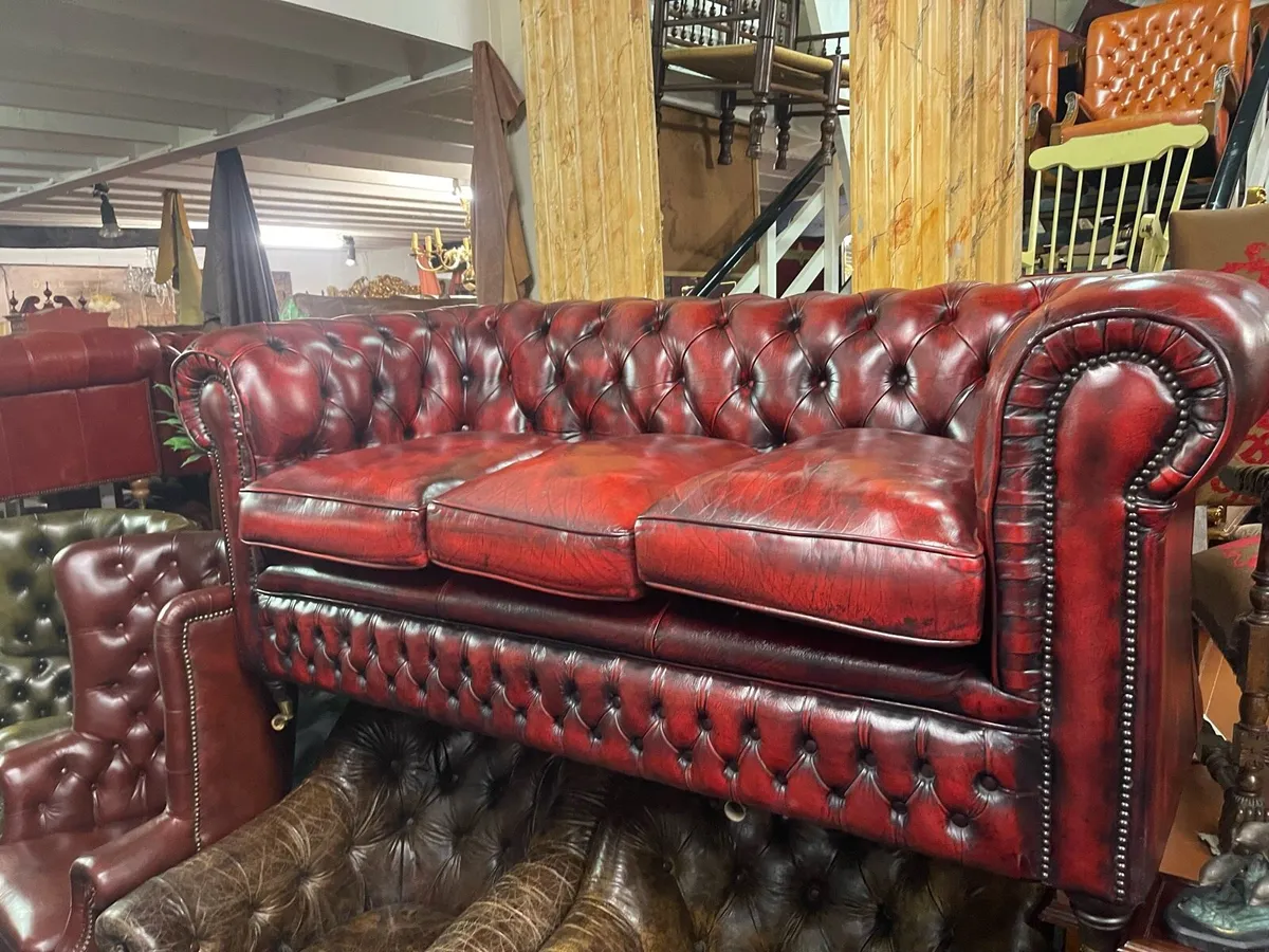 Chesterfield 3 seater sofa - Image 1