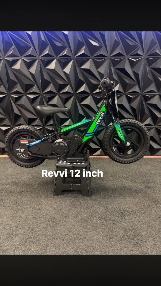 Revvi 12 inch - Image 1